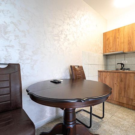 Apartments R&M Tivat Eksteriør billede