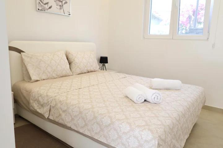 Apartments R&M Tivat Eksteriør billede