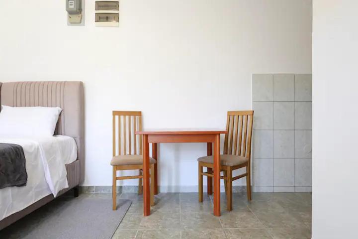 Apartments R&M Tivat Eksteriør billede