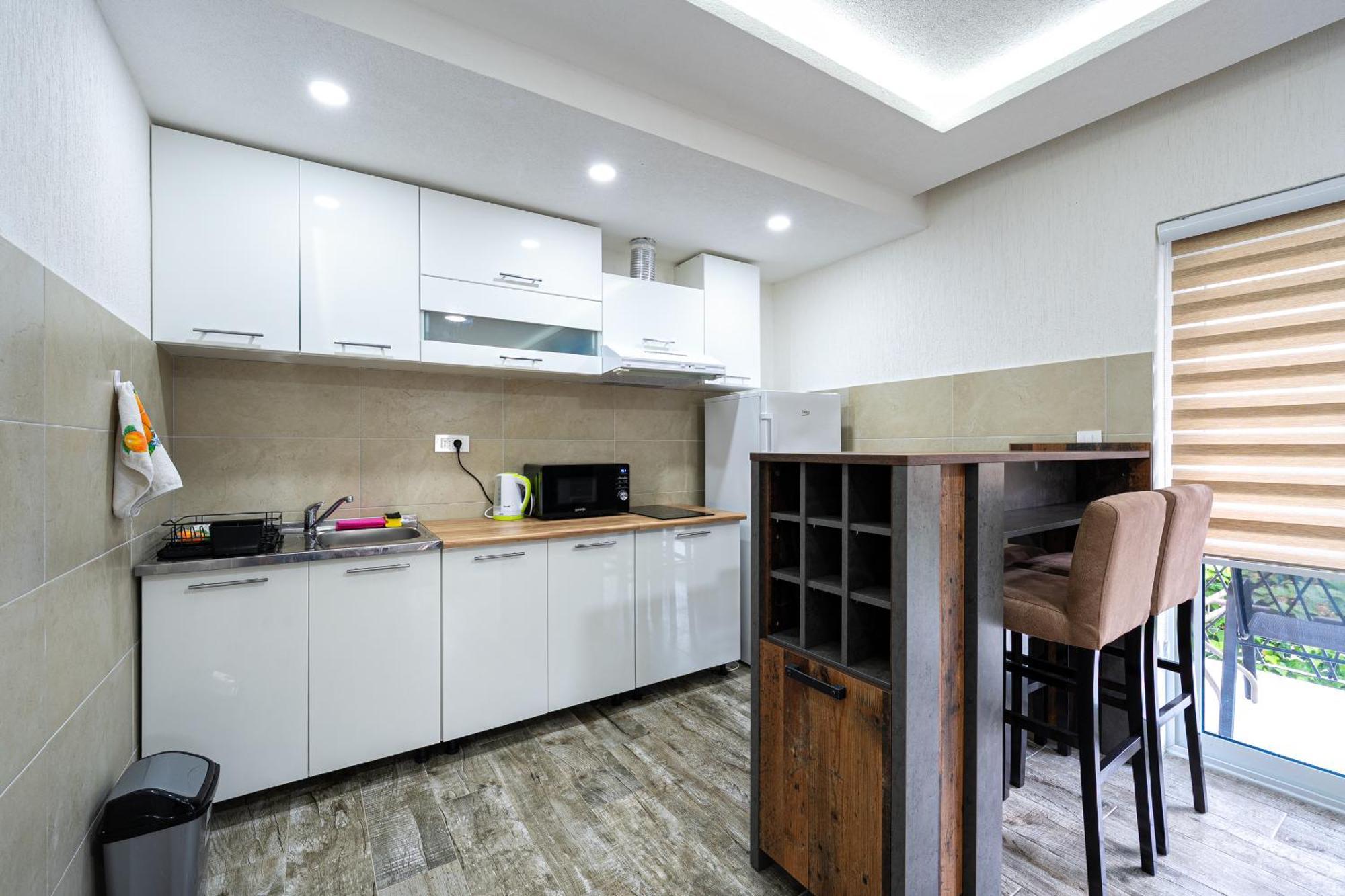 Apartments R&M Tivat Eksteriør billede