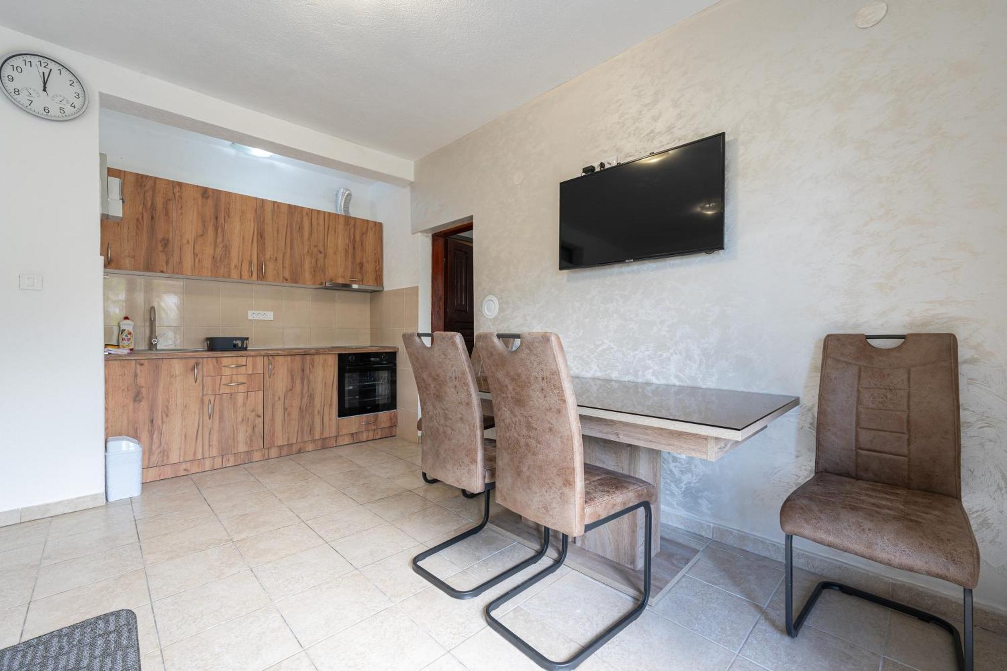 Apartments R&M Tivat Eksteriør billede